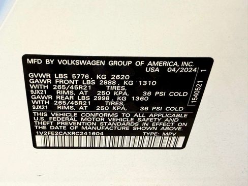 Used 2024 Volkswagen Atlas Cross Sport SEL Premium R-Line image 32
