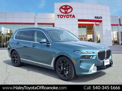 Used 2024 BMW X7 xDrive40i AWD/4WD image 1