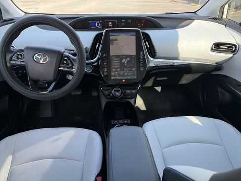 Used 2019 Toyota Prius Limited image 9