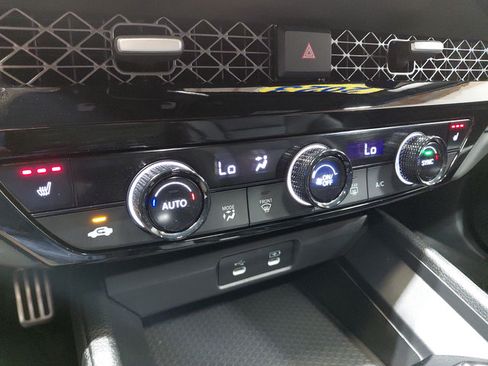 Used 2023 Honda Accord Sport image 32