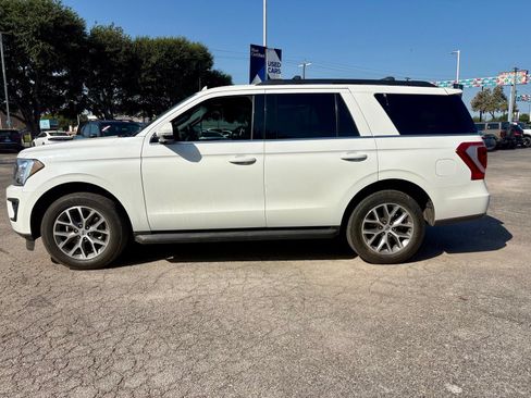 Used 2020 Ford Expedition XLT w/ Equipment Group 201A RWD image 4