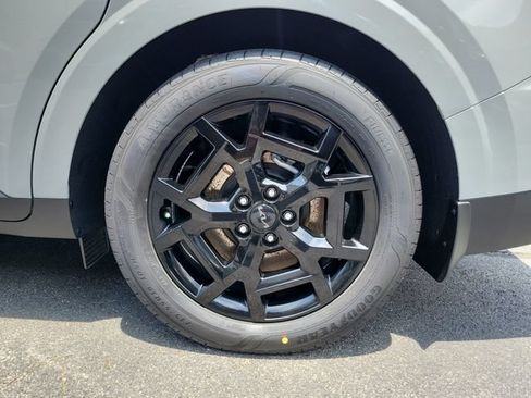 New 2026 Kia Carnival SX w/ SX Dark Edition Package FWD image 14