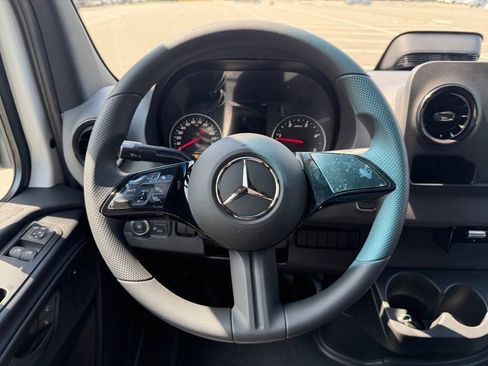 New 2026 Mercedes-Benz Sprinter 2500 image 15