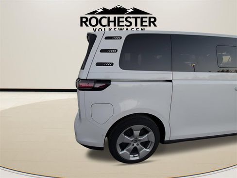 New 2025 Volkswagen ID. Buzz Pro S image 8