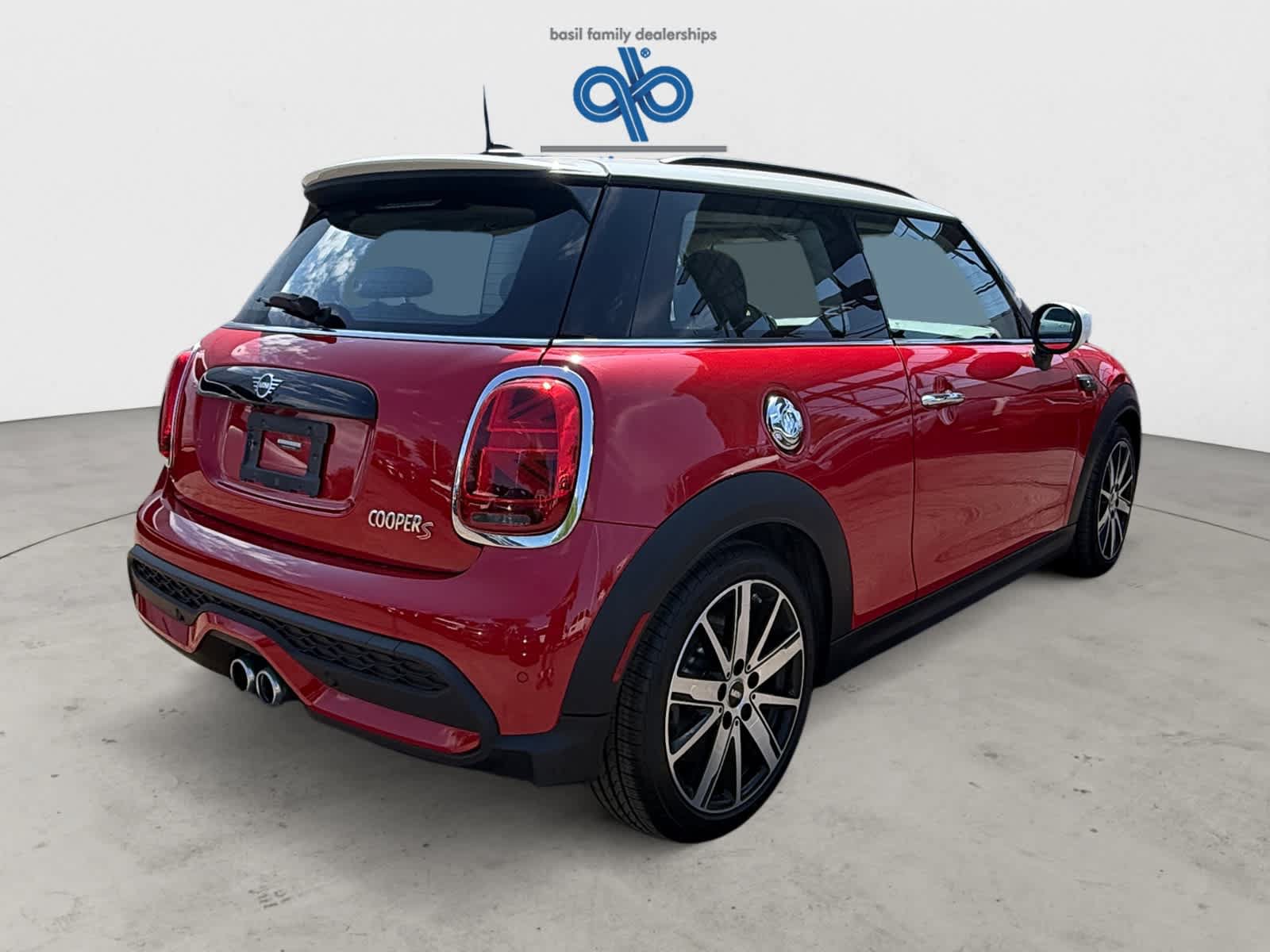 Used 2023 MINI Cooper S FWD image 6