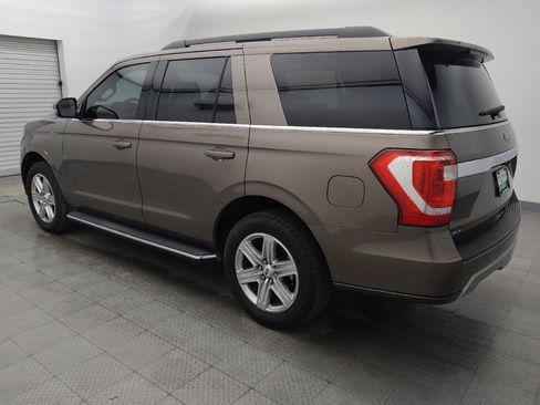 Used 2018 Ford Expedition XLT w/ Equipment Group 202A image 3