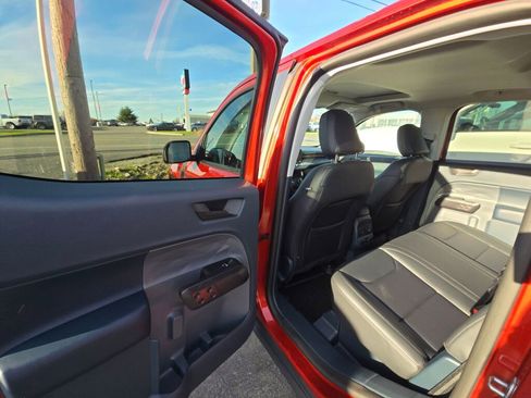 Used 2024 Ford Maverick Lariat w/ Black Appearance Package image 11