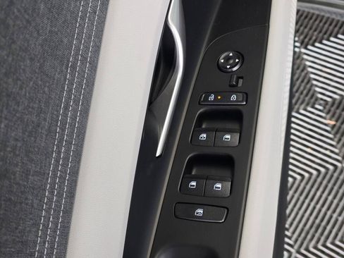 New 2026 Hyundai Elantra Limited FWD image 19