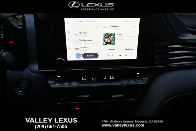 Used 2025 Toyota Camry SE FWD image 7