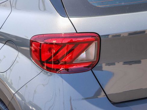 New 2026 Hyundai Venue SEL FWD image 11