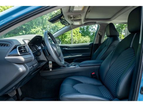 Used 2024 Toyota Camry SE w/ Cold Weather Package AWD/4WD image 11