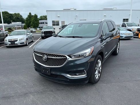 Used 2020 Buick Enclave Avenir w/ Avenir Technology Package AWD/4WD image 18