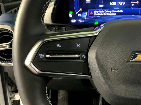 Used 2025 Chevrolet Equinox EV LT image 18