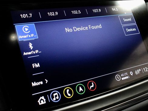 Used 2024 Buick Enclave Premium AWD/4WD image 3