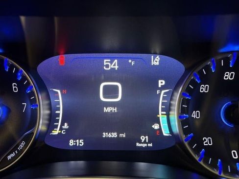 Used 2024 Chrysler Pacifica Limited image 17