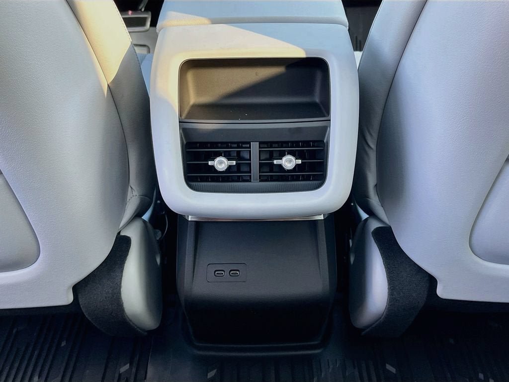 New 2027 Cadillac Lyriq Sport RWD image 30