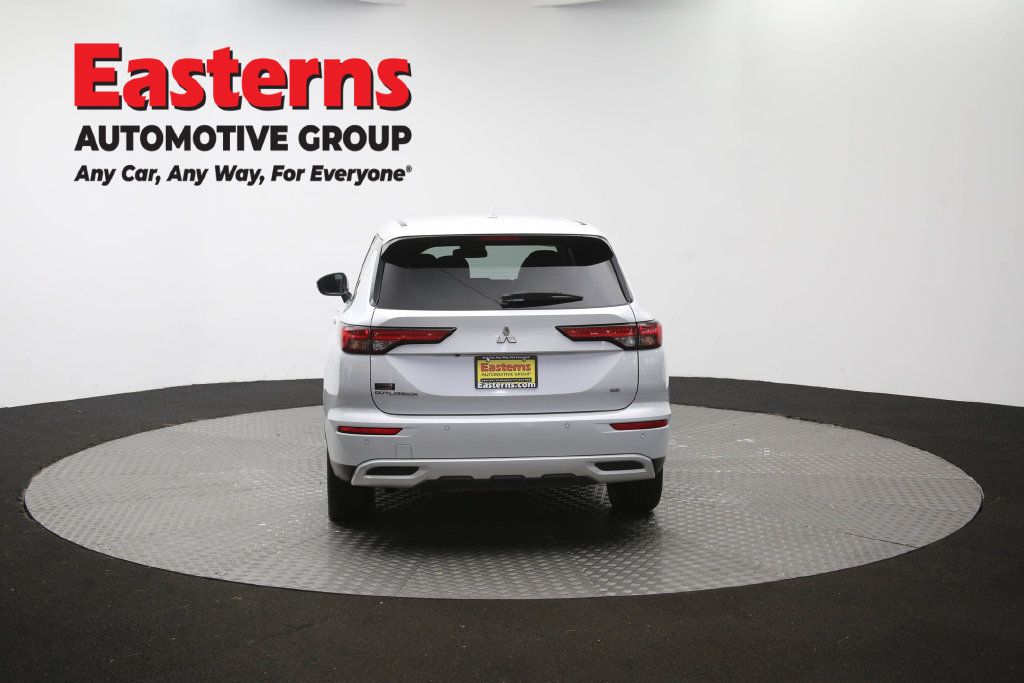 Used 2024 Mitsubishi Outlander SE FWD image 39