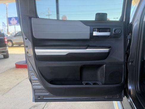 Used 2017 Toyota Tundra Limited image 17