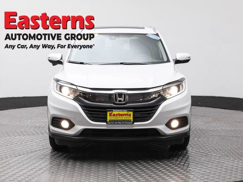Used 2021 Honda HR-V EX image 2