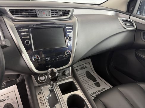 Certified 2024 Nissan Murano SV w/ SV Midnight Edition Package image 4