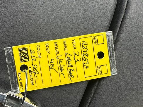 Used 2023 Land Rover Range Rover Velar R-Dynamic S image 33