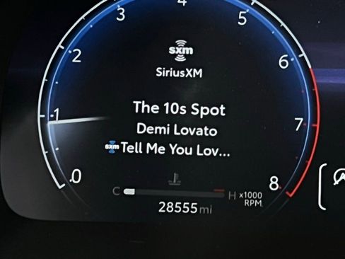 Used 2023 Toyota Highlander Limited image 16