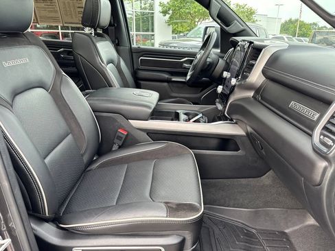 Used 2024 RAM 1500 Laramie AWD/4WD image 29