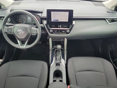 Used 2024 Toyota Corolla Cross LE FWD image 13