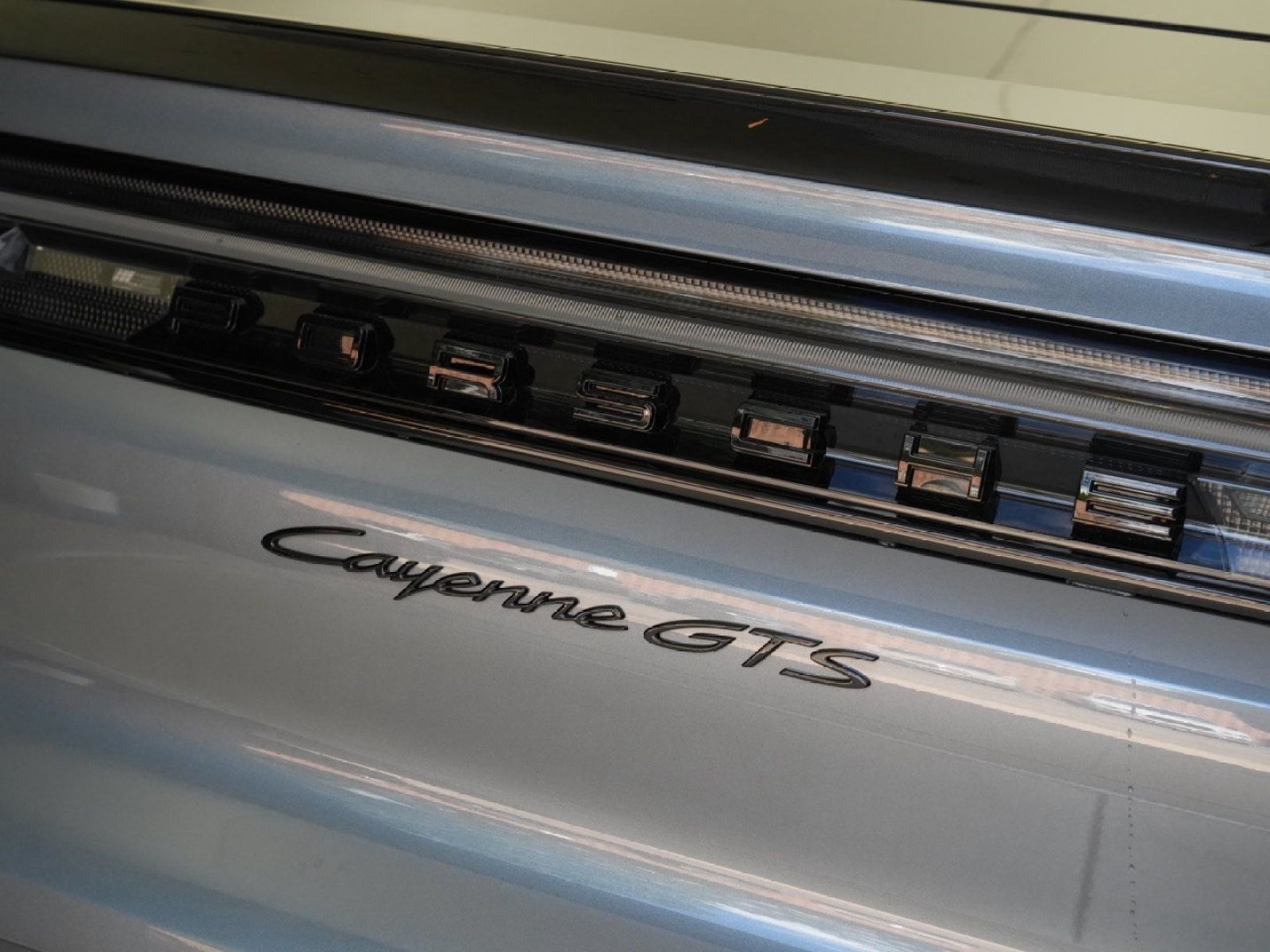Used 2026 Porsche Cayenne GTS AWD/4WD image 55