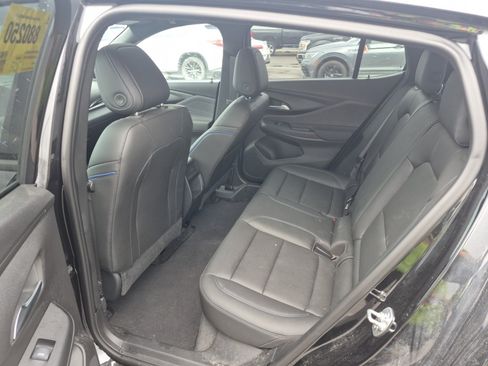 Used 2024 Buick Envista Sport Touring w/ Experience Buick Package FWD image 8