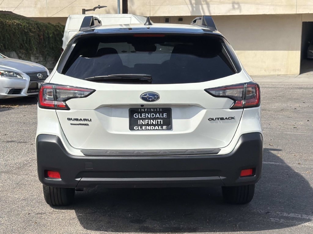 Used 2023 Subaru Outback Onyx Edition AWD/4WD image 5