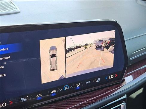 New 2026 Chevrolet Traverse Z71 w/ Enhanced Driving Package image 13