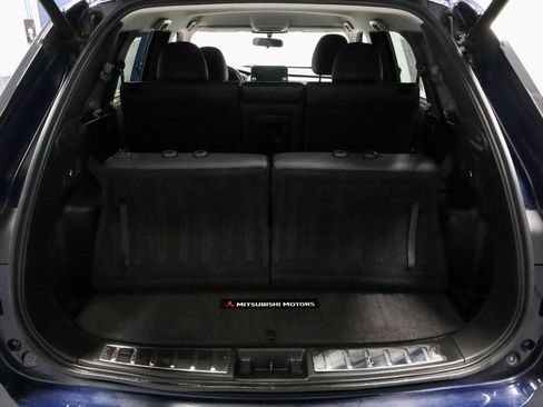 Used 2022 Mitsubishi Outlander SE image 18