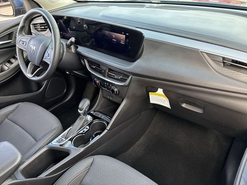 Used 2025 Buick Encore GX Preferred image 29