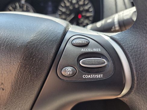 Used 2020 Nissan Pathfinder S FWD image 27