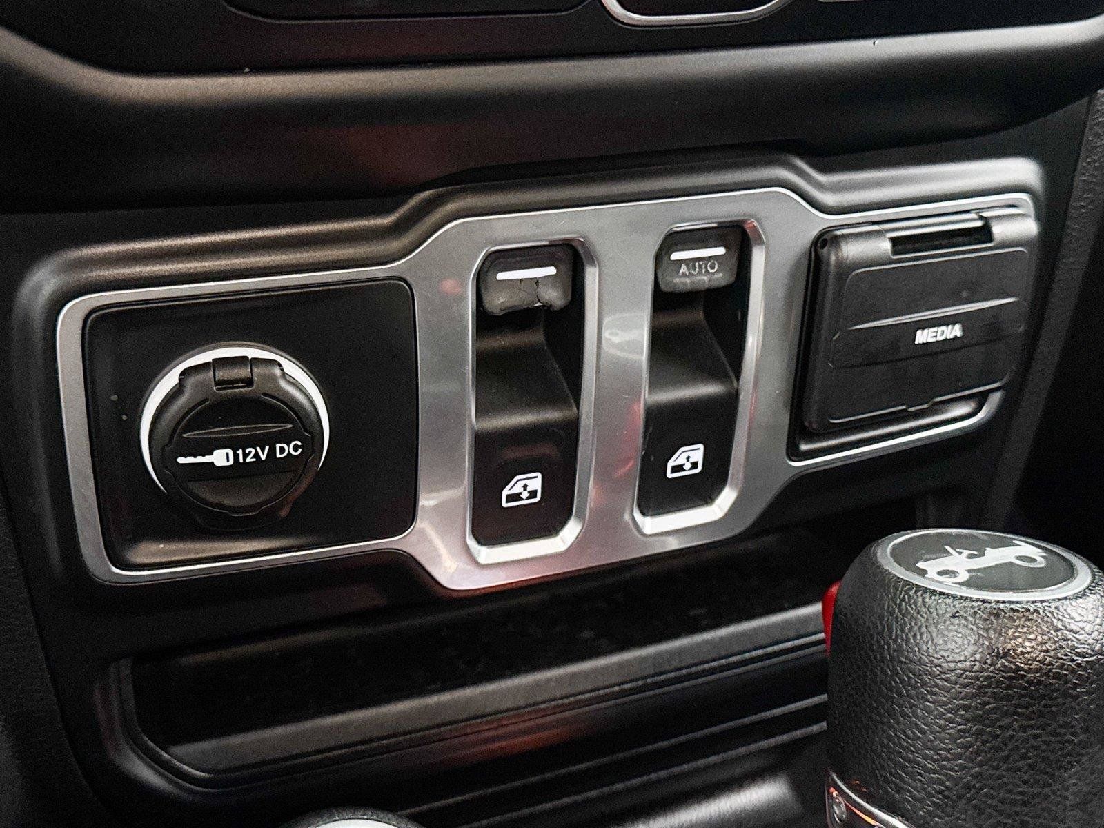 Used 2019 Jeep Wrangler Sport AWD/4WD image 26