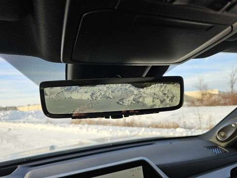 Used 2025 Toyota Highlander Platinum image 27