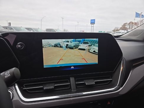 Used 2025 Chevrolet Trax ACTIV w/ Driver Confidence Package image 29