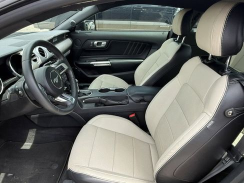 Used 2022 Ford Mustang GT Premium image 12