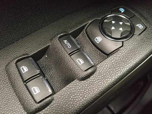 Used 2020 Ford EcoSport Titanium image 27