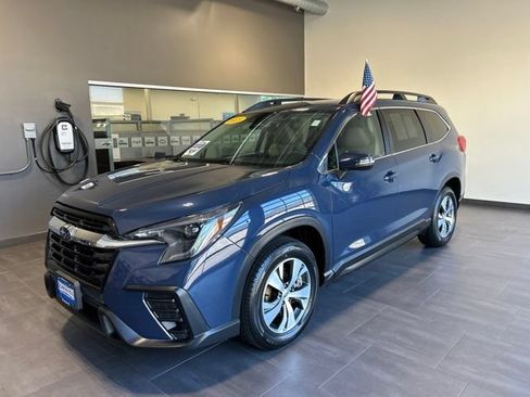 Used 2023 Subaru Ascent Premium w/ Convenience Package AWD/4WD image 3