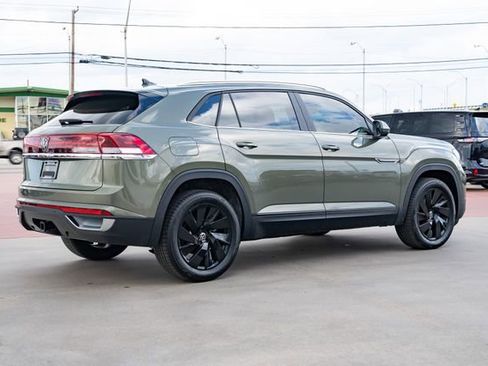 New 2026 Volkswagen Atlas Cross Sport SE image 6