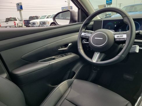 Used 2025 Hyundai Tucson SEL AWD/4WD image 13