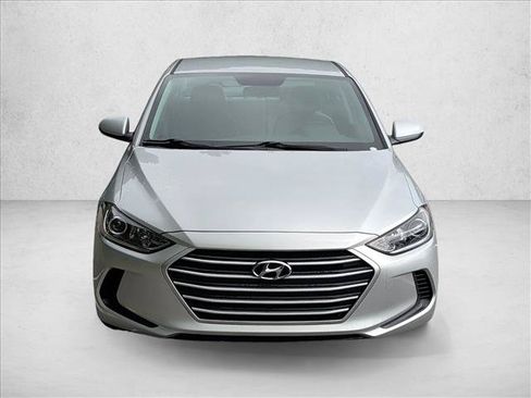 Used 2018 Hyundai Elantra SEL FWD image 2