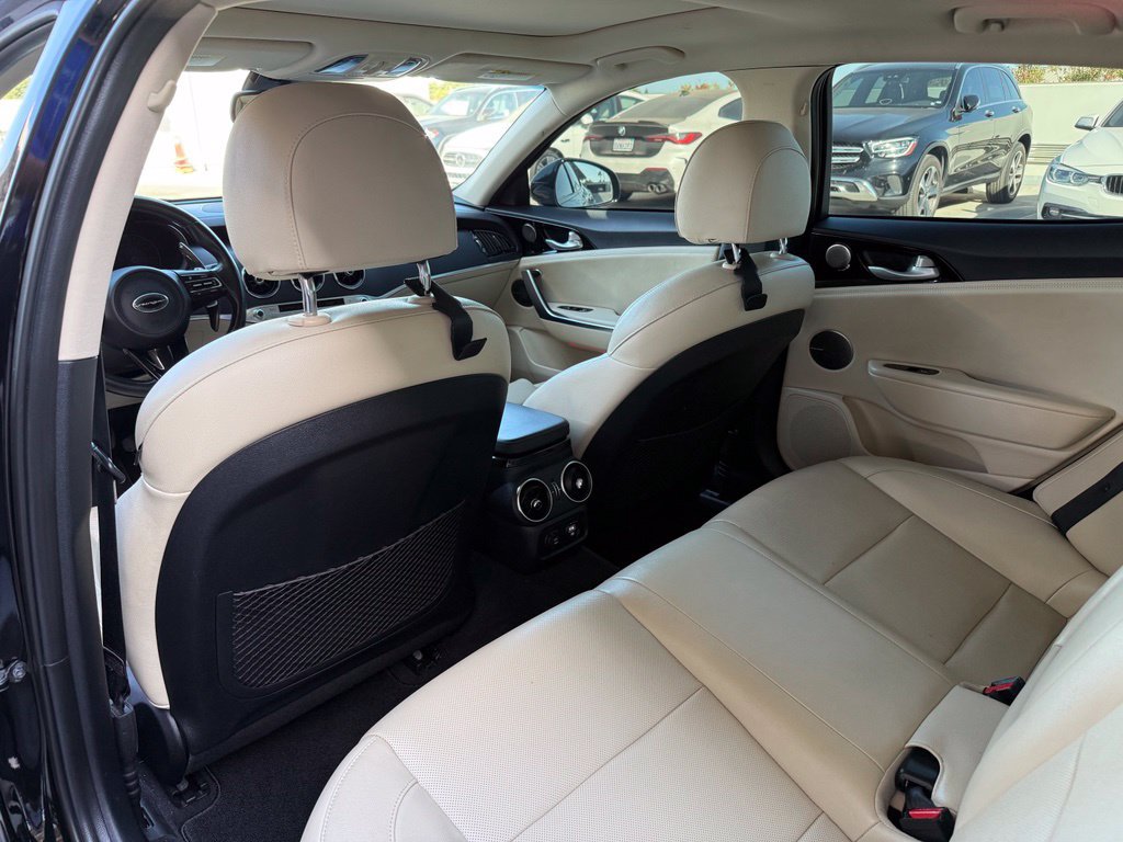 Used 2018 Kia Stinger Premium AWD/4WD image 14