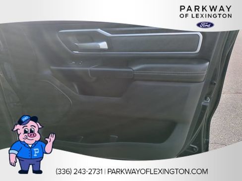 Used 2022 RAM 1500 Big Horn AWD/4WD image 33