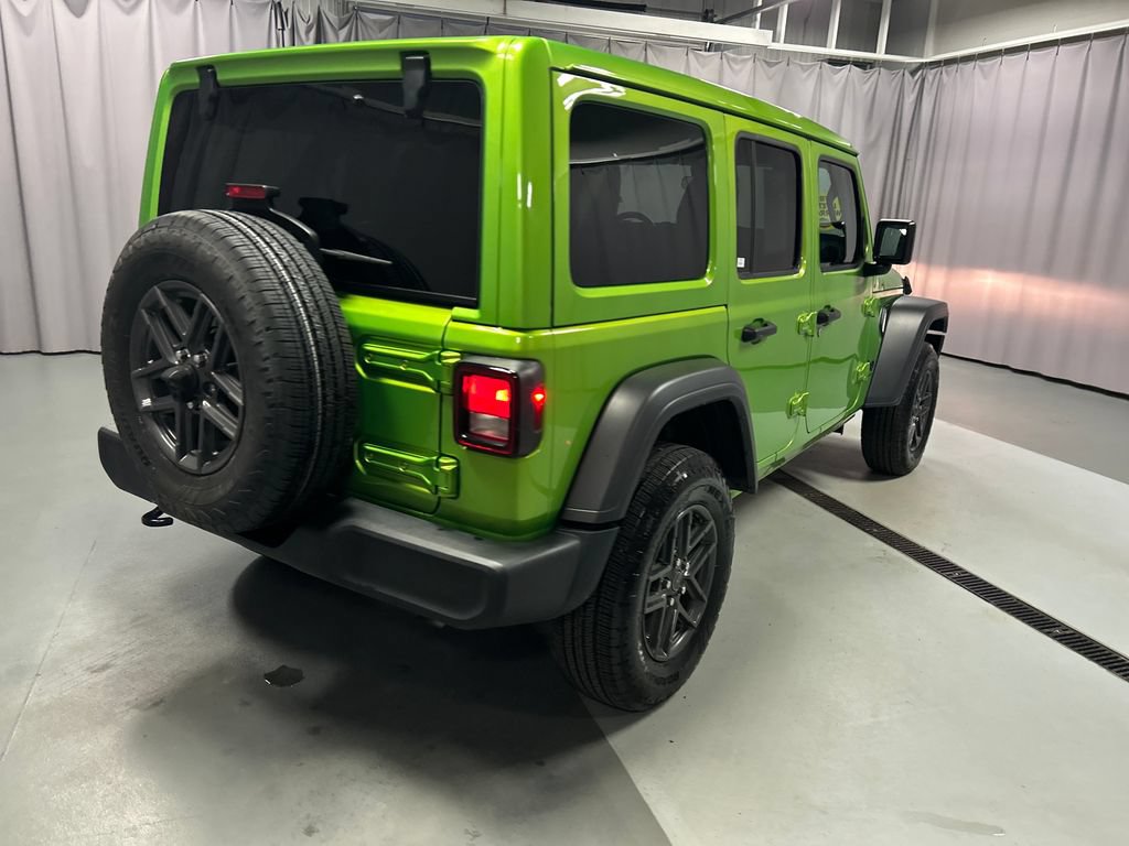 Used 2025 Jeep Wrangler Unlimited Sport AWD/4WD image 7