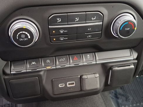 Used 2023 Chevrolet Silverado 1500 Custom w/ Rally Edition image 15