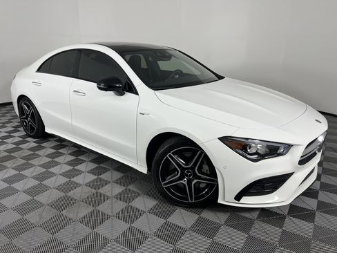 Used 2020 Mercedes-Benz CLA 35 AMG 4MATIC image 2
