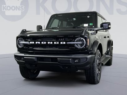 New 2025 Ford Bronco Outer Banks
